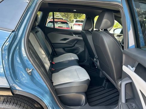 New 2026 Volkswagen Tiguan SE R-Line FWD image 43