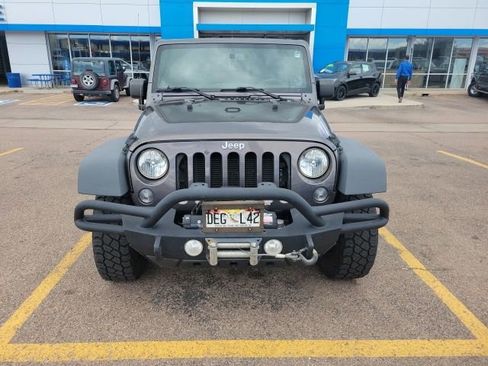 Used 2014 Jeep Wrangler Unlimited Rubicon AWD/4WD image 2