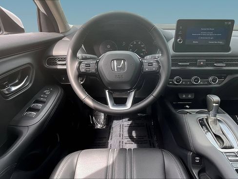Used 2026 Honda HR-V EX-L image 8