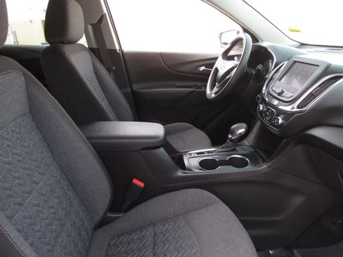 Used 2023 Chevrolet Equinox LT FWD image 8