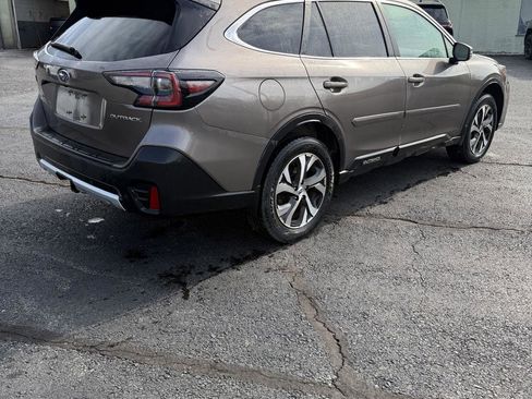 Used 2021 Subaru Outback Limited AWD/4WD image 4