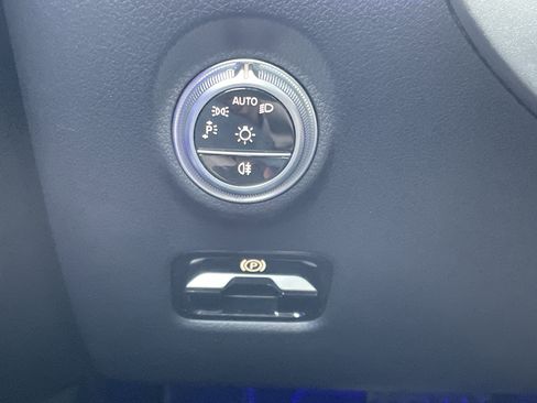 Certified 2024 Mercedes-Benz CLE 300 4MATIC Cabriolet image 32