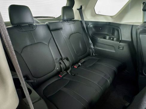 Used 2024 Honda Pilot EX-L image 34