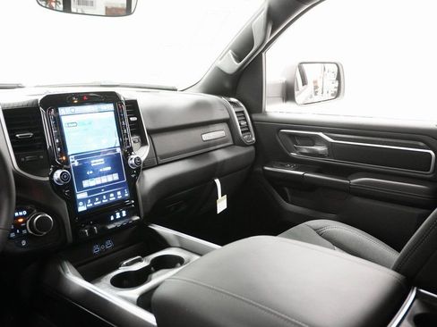 New 2026 RAM 1500 Big Horn AWD/4WD image 16