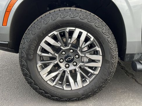 Certified 2025 Chevrolet Tahoe Z71 w/ Comfort Package image 10