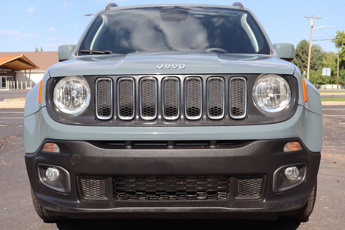 Used 2018 Jeep Renegade Latitude FWD image 13