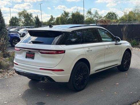 New 2026 Lincoln Corsair Reserve w/ Jet Appearance Package image 5