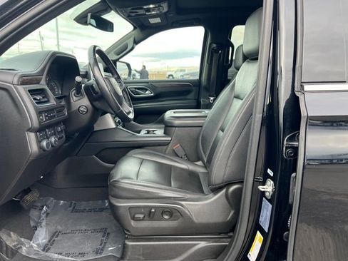 Used 2021 Chevrolet Suburban LT image 10