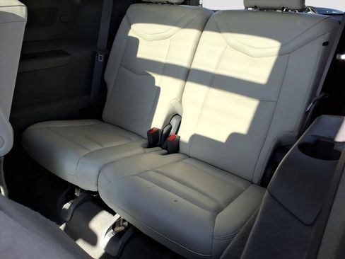 Certified 2023 Cadillac XT6 Premium Luxury image 11