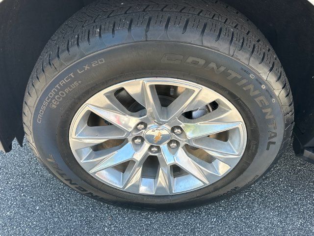 Used 2025 Chevrolet Tahoe Premier AWD/4WD image 11