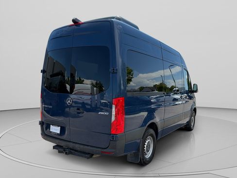 Used 2019 Mercedes-Benz Sprinter 2500 image 5