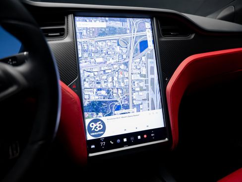 Used 2021 Tesla Model S Performance image 46