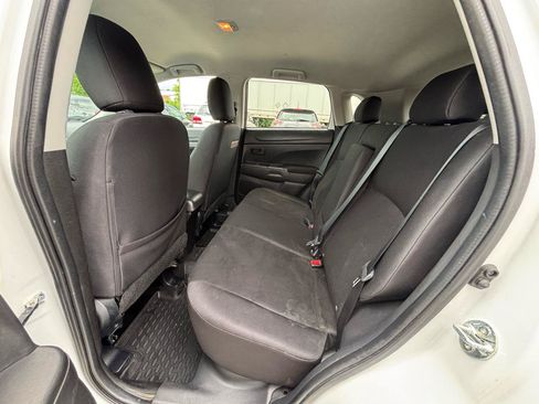 Used 2014 Mitsubishi Outlander Sport ES AWD/4WD image 14