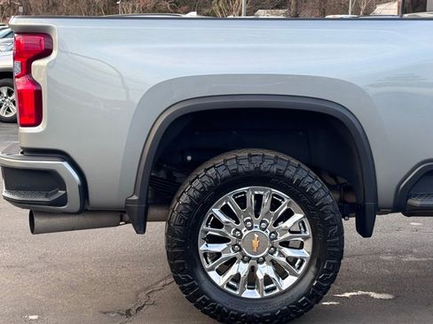 Used 2024 Chevrolet Silverado 3500 High Country w/ High Country Premium Package image 48