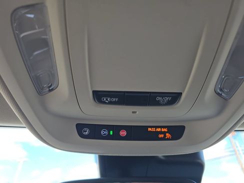 Used 2023 Buick Envision Essence FWD image 35