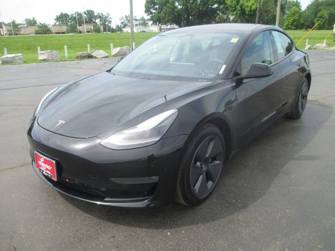 Used 2021 Tesla Model 3 Long Range AWD/4WD image 9