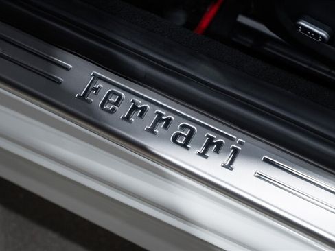 Used 2016 Ferrari California T RWD image 66
