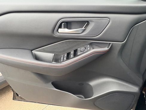 New 2026 Nissan Rogue SV AWD/4WD image 17