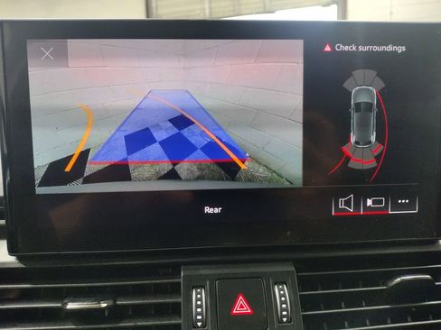 Used 2022 Audi Q5 2.0T Premium image 9