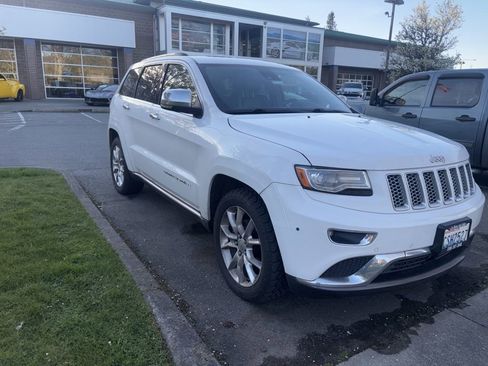 Used 2014 Jeep Grand Cherokee Summit w/ Trailer Tow Group IV image 11