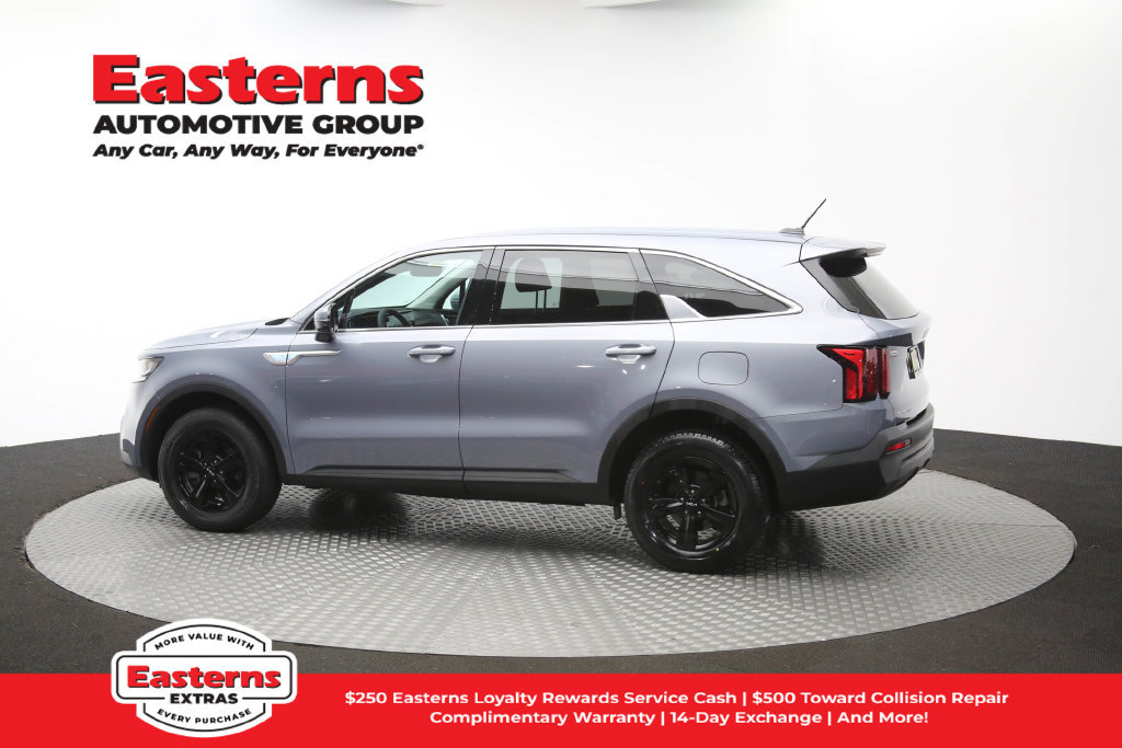 Used 2023 Kia Sorento LX AWD/4WD image 61