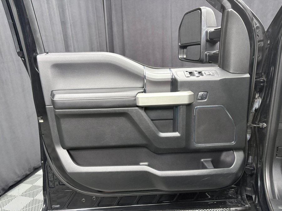 Used 2016 Ford F150 4x4 Lariat w/ Equipment Group 502A Luxury image 23