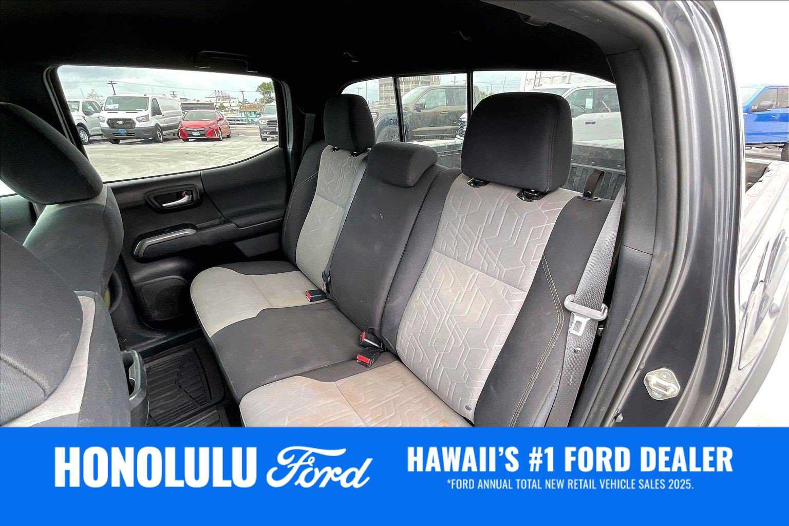Used 2020 Toyota Tacoma TRD Off-Road w/ Technology Package RWD image 29