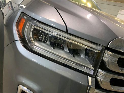 Used 2021 GMC Acadia SLE w/ Driver Convenience Package image 27