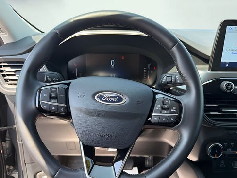 Used 2024 Ford Escape Active AWD/4WD image 12