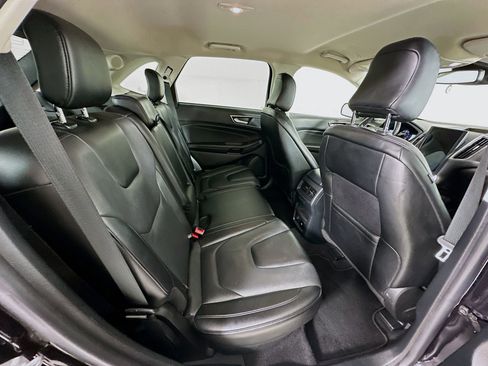 Used 2022 Ford Edge Titanium w/ Equipment Group 301A AWD/4WD image 27
