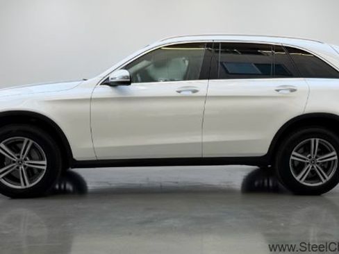Used 2022 Mercedes-Benz GLC 300 image 3