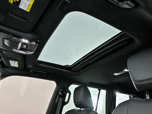 Used 2025 Lexus GX 550 AWD/4WD image 22