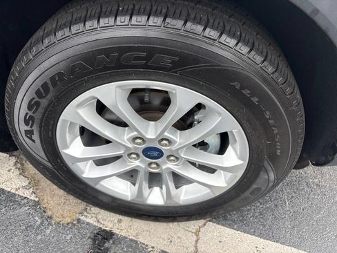 Used 2022 Ford Escape SE w/ Convenience Package AWD/4WD image 9