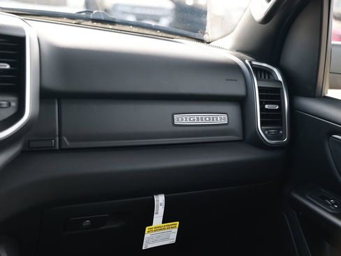 New 2026 RAM 1500 4x4 Crew Cab image 24