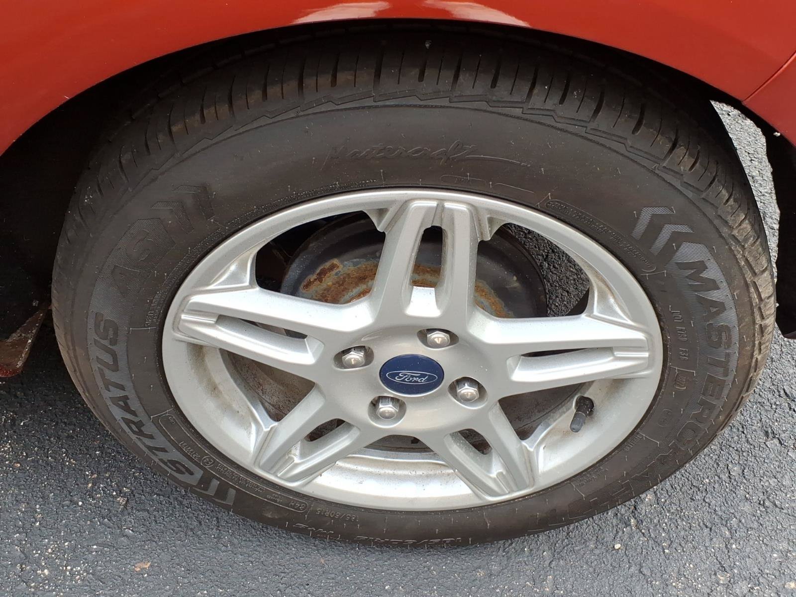 Used 2018 Ford Fiesta SE FWD image 5