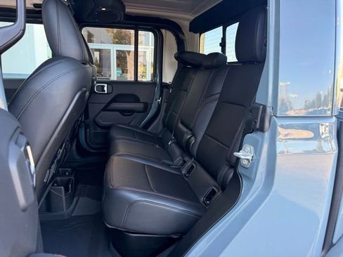 New 2026 Jeep Gladiator Rubicon w/ Safety Group image 19