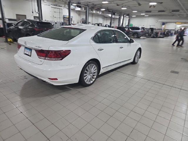 Used 2013 Lexus LS 460 L w/ Preferred Accessory Package AWD/4WD image 15