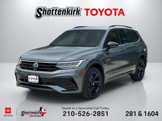 Used 2024 Volkswagen Tiguan SE R-Line FWD video 1
