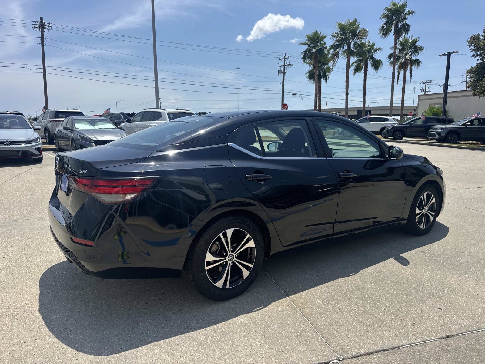 Used 2022 Nissan Sentra SV FWD image 5