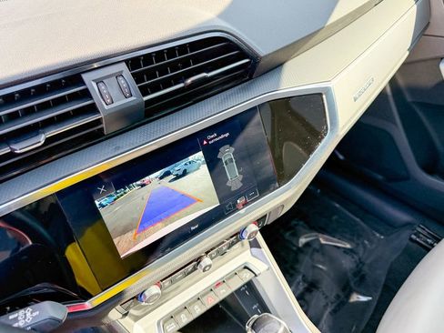 Used 2022 Audi Q3 2.0T Premium w/ Convenience Package image 21