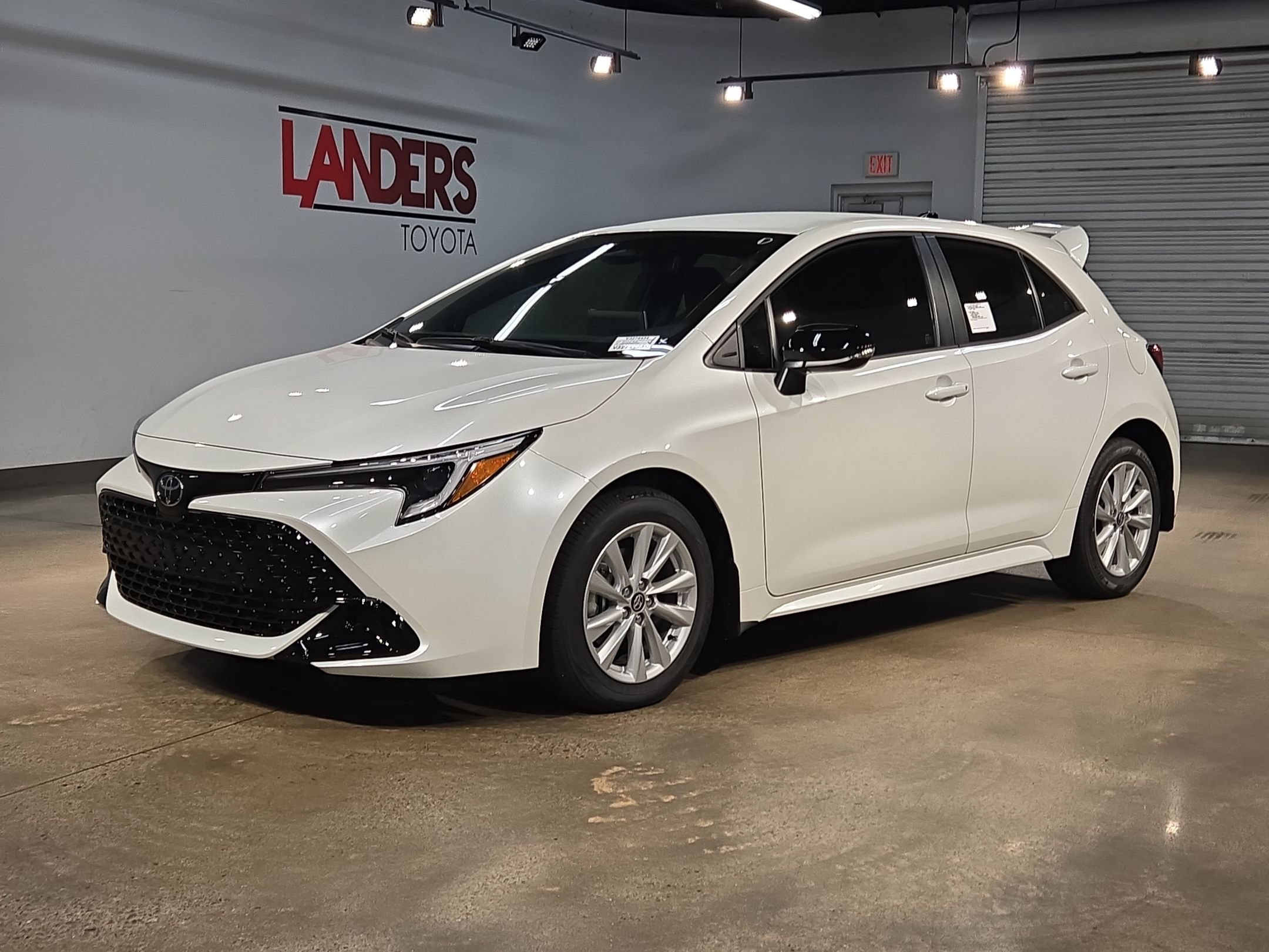New 2027 Toyota Corolla SE w/ SE Premium Package FWD image 3