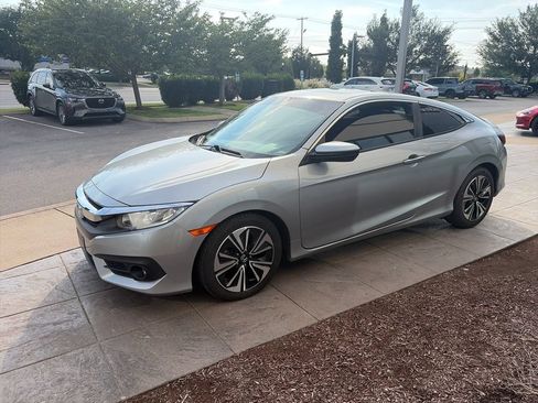 Used 2016 Honda Civic EX-T image 5