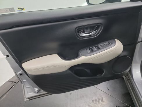 Certified 2023 Honda HR-V LX image 13