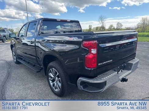 Used 2025 Chevrolet Silverado 1500 LT AWD/4WD image 5