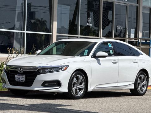 Used 2018 Honda Accord EX image 8