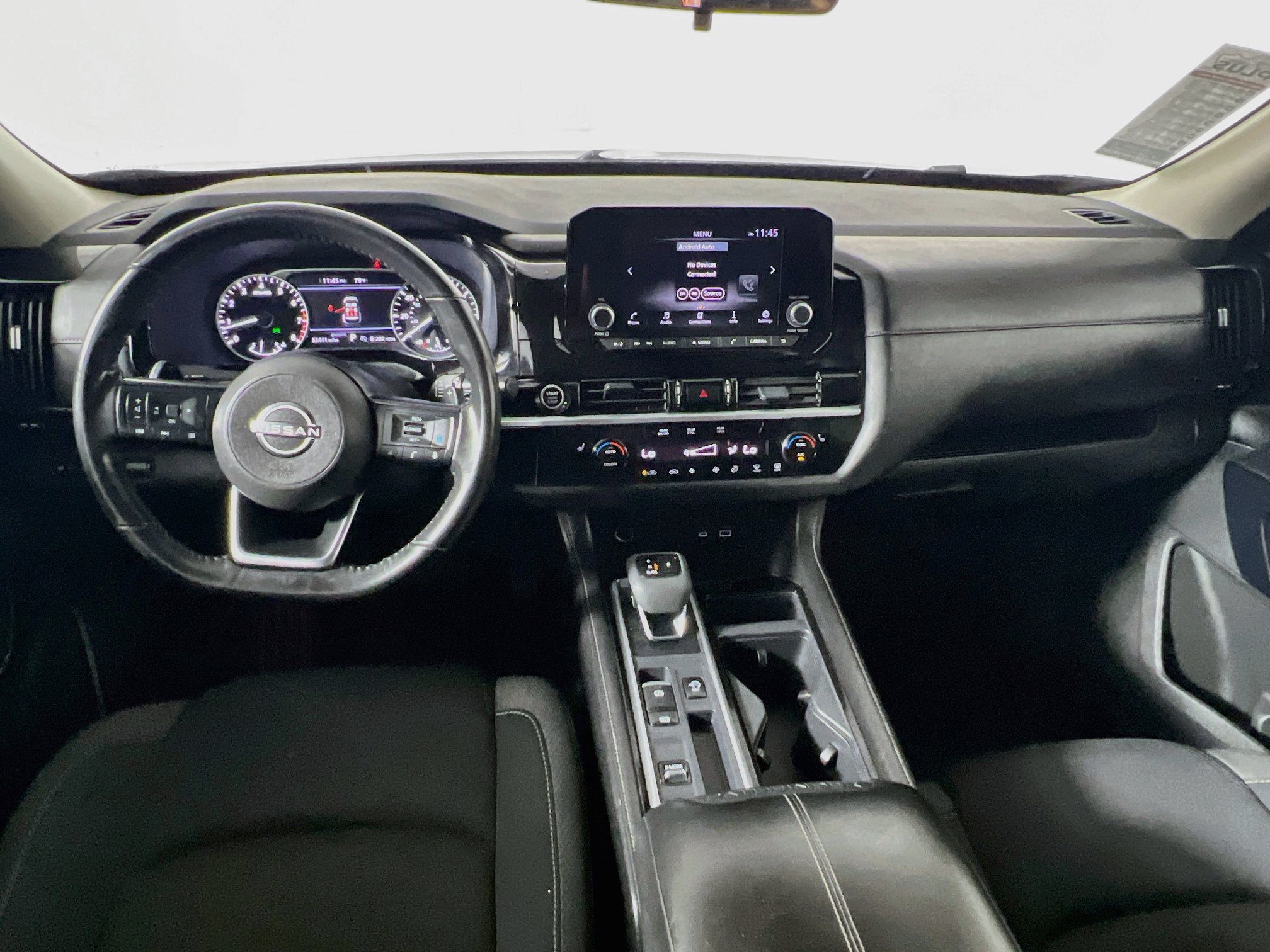 Used 2024 Nissan Pathfinder SV FWD image 30