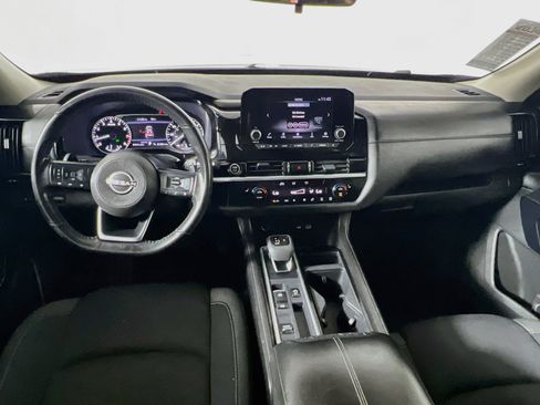 Used 2024 Nissan Pathfinder SV FWD image 30