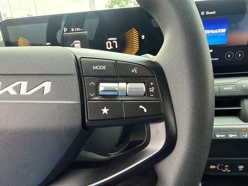 Used 2025 Kia K4 FWD image 29