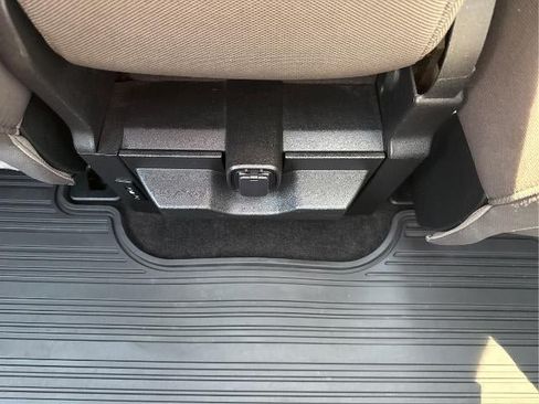 Used 2019 Ford F150 XLT w/ Equipment Group 302A Luxury AWD/4WD image 26