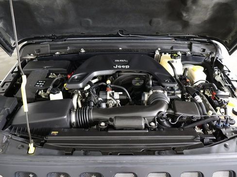 Used 2021 Jeep Wrangler Unlimited Rubicon image 18